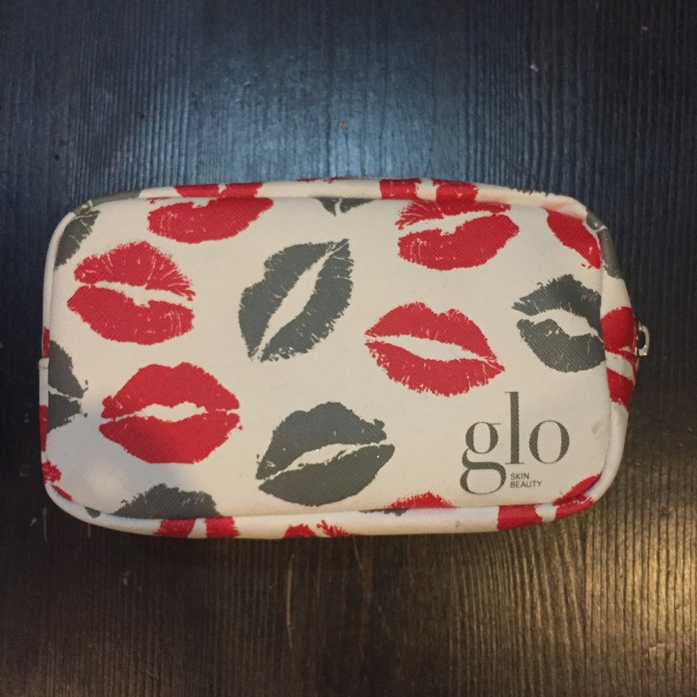 🖤 BUNDLE 3 for $15 🖤 OR $8 EACH ★    Lips Cosmetic MakeUp Bag NWOT